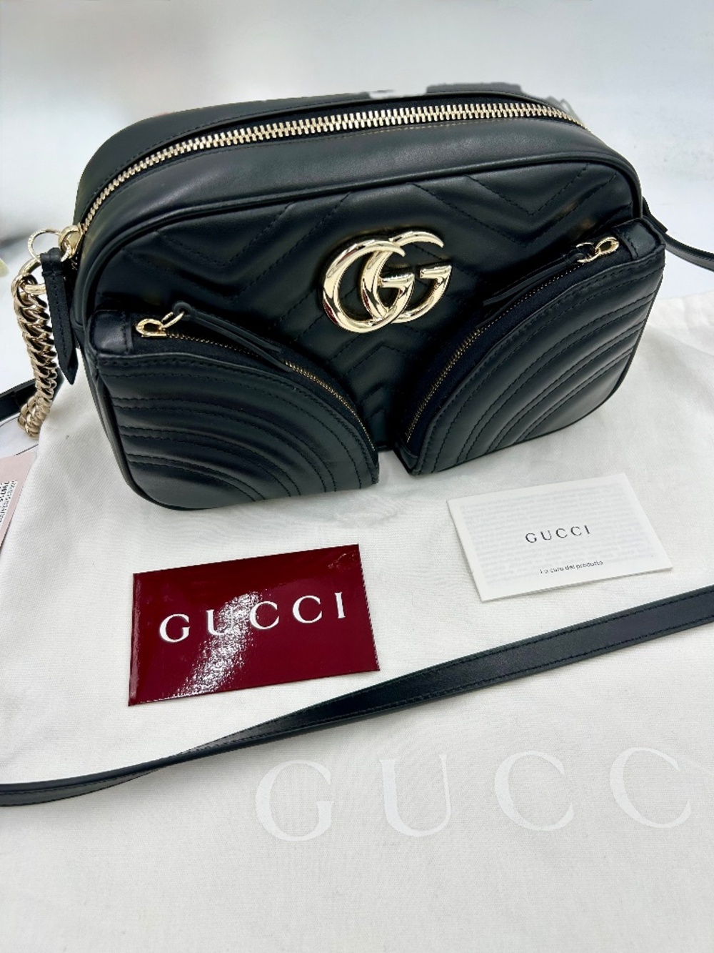 Women’s Gucci GG Marmont Multi-Compartment Small Shoulder Bag. Made in Italy.